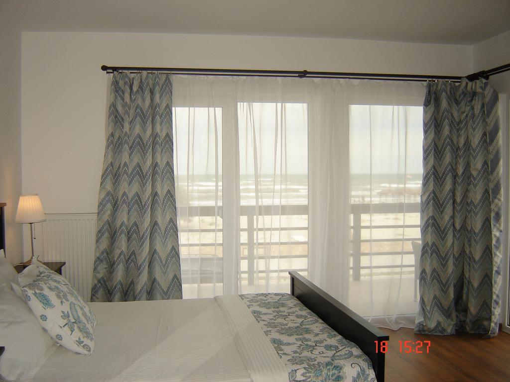 California Dreaming Hotel นาโวดาริ ภายนอก รูปภาพ
