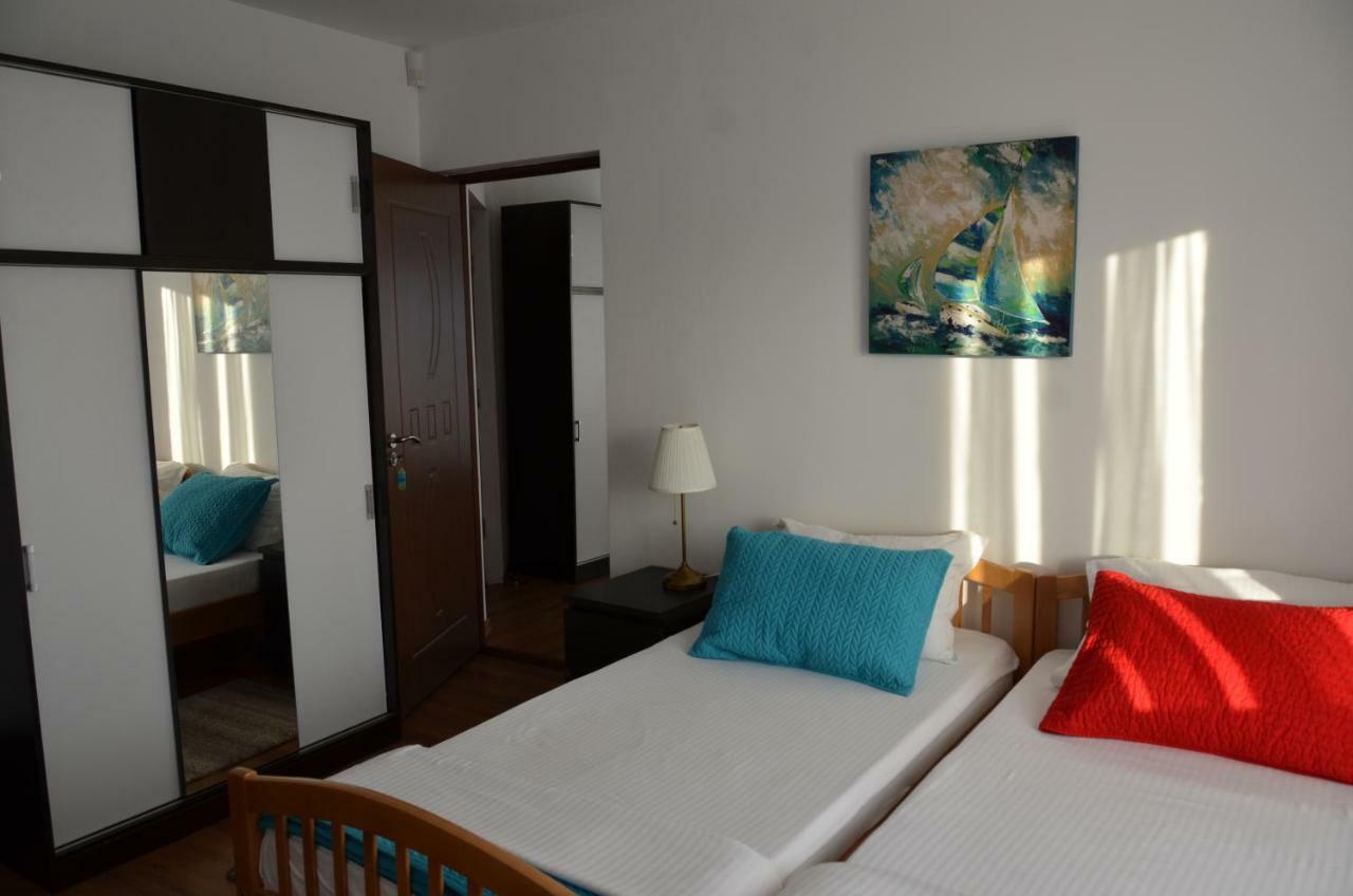 California Dreaming Hotel นาโวดาริ ภายนอก รูปภาพ